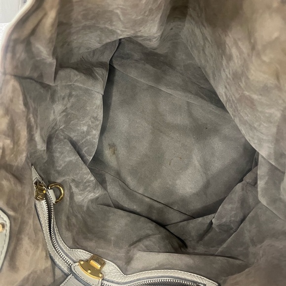 Louis Vuitton Hobo Mahina Leather Bag - Picture 11 of 16